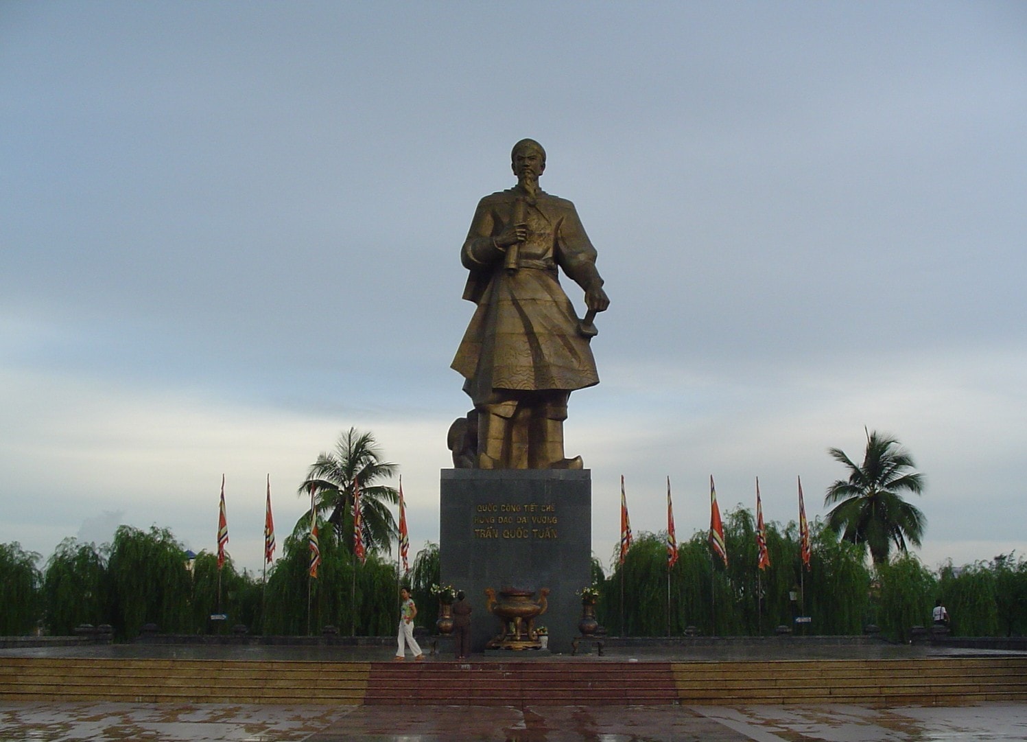Bán nhớt Repsol chất lượng cao tại Nam Định